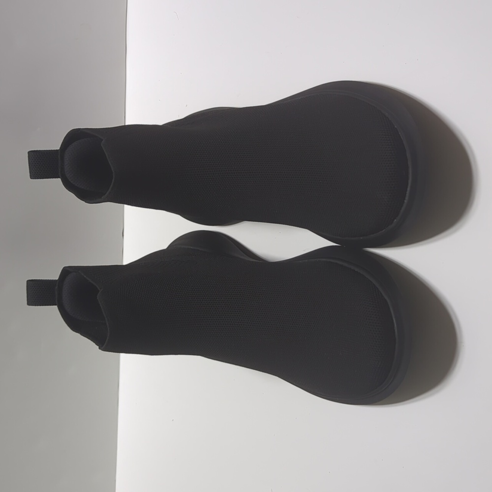 Vivaia Pull On Black Sneaker Boots Size EU 41 - US 9.5 - Picture 3 of 15